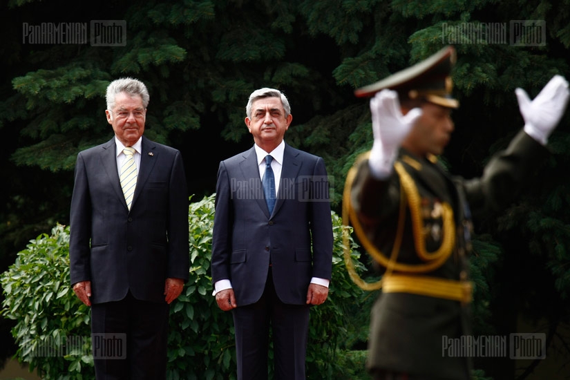 Official welcoming ceremony of Austria's president Heinz Fischer