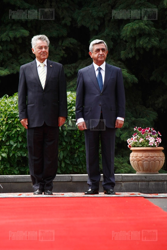 Official welcoming ceremony of Austria's president Heinz Fischer