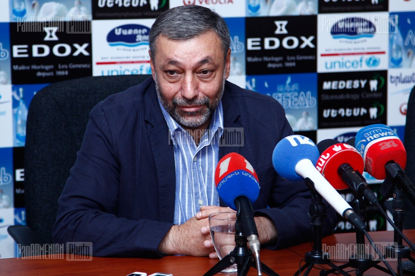 Press conference of Free Democrats party VP Alik Arzumanyan