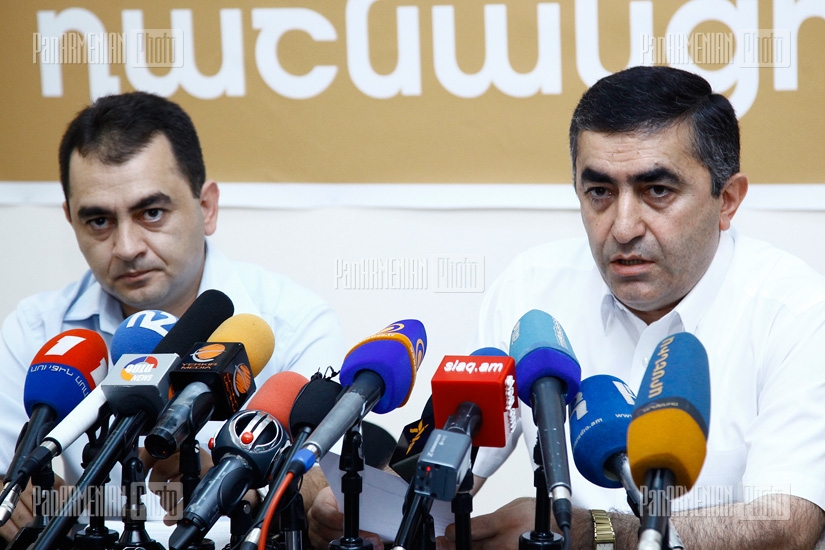 Press conference of ARFD supreme body representative Armen Rustamyan 