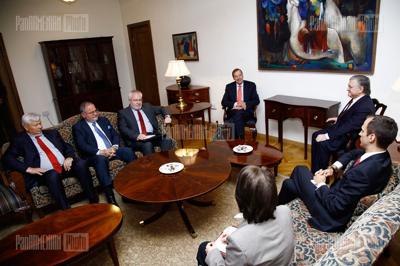 Armenian Foreign Minister Edward Nalbandian meets with OSCE Minsk Group Co-chairs