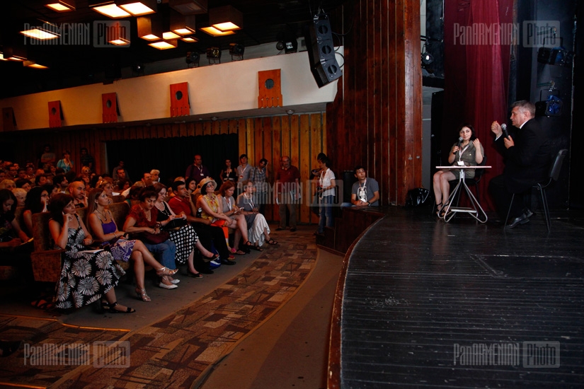 Ալեքսանդր Սակուրովի վարպետության դասերը