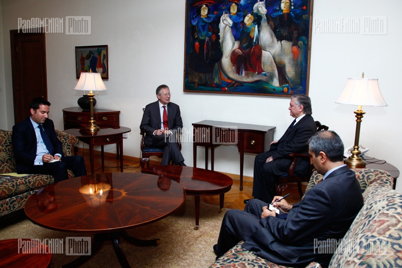  Foreign Minister Edward Nalbandian met with Ambassador of Germany Rainer Morelin