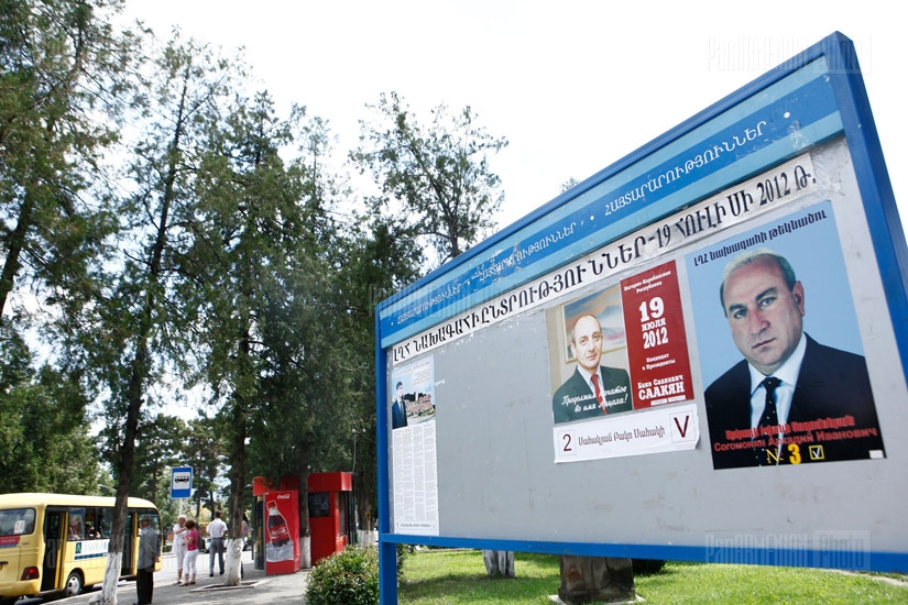 Накануне президентских выборов в Арцахе