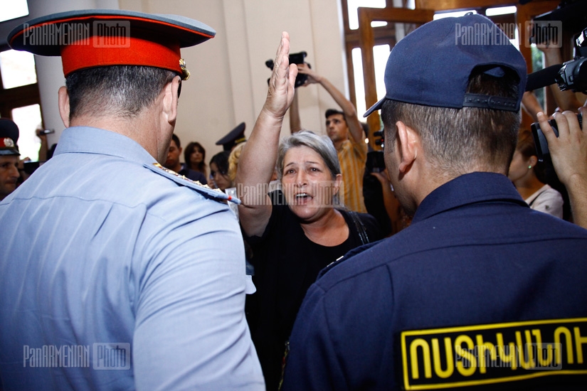 Relatives of dead soldiers hold protest in government building