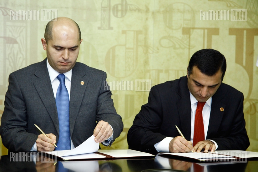 Meeting of RA Minister of Education and Science Armen Ashotyan and Minister of Labour and Social Affairs Artem Asatryan