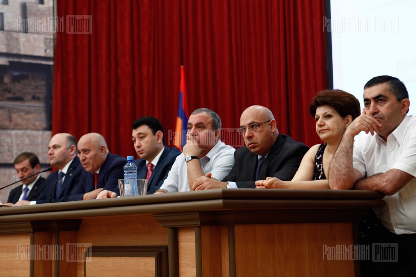 Արցախի նախագահական ընտրությունների հայկական դիտորդական առաքելության ասուլիսը