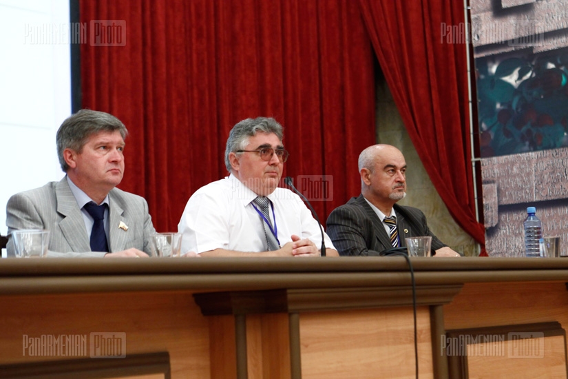 Press conference of Russian observing mission of Artaskh presidential elections