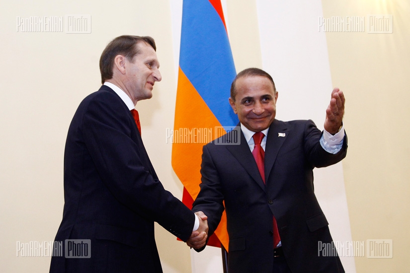 Armenian parliament speaker Hovik Abrahamyan meets with Russian Duma delegation members 