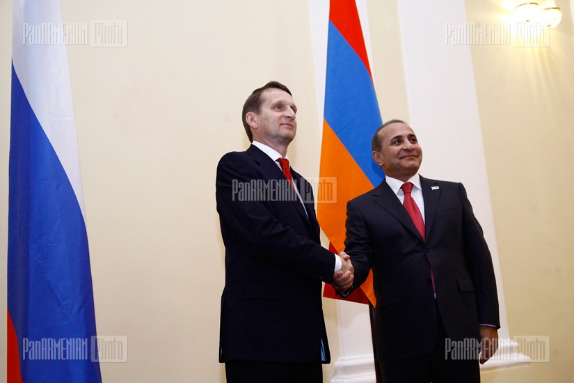 Armenian parliament speaker Hovik Abrahamyan meets with Russian Duma delegation members 