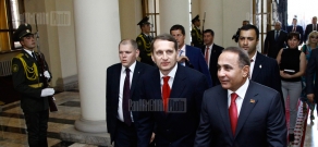 Armenian parliament speaker Hovik Abrahamyan meets with Russian Duma delegation members 