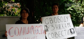 Protest in front of Embassy of Belarus
