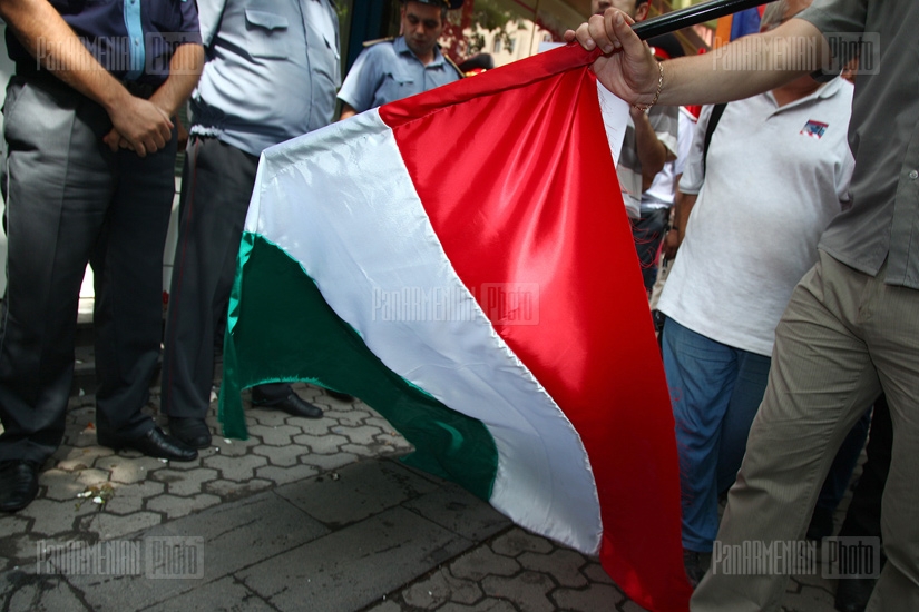 Protest in front of Hungarian Consulate 