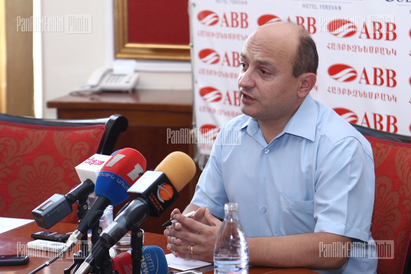 Ստյոպա Սաֆարյանի մամուլի ասուլիսը