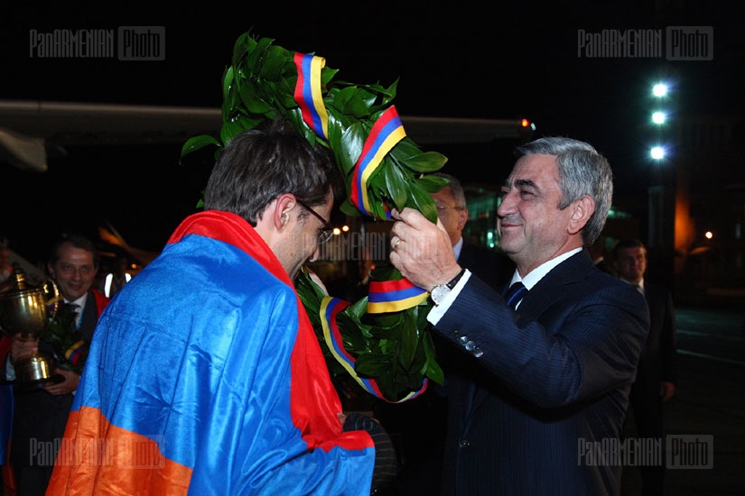 Շախմատի օլիմպիական չեմպիոն` Հայաստանի հավաքականի դիմավորումը