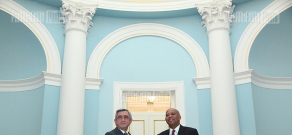 Armenian President Serzh Sargsyan meets Republic of South Africa’s ambassador Stanley Chupu Matabata.