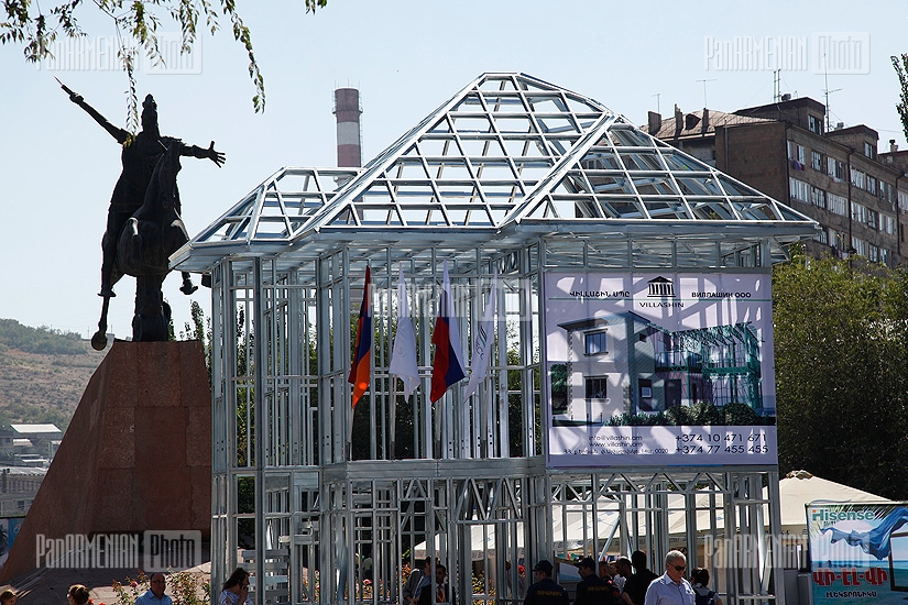 Opening of Countries under One Roof festival 