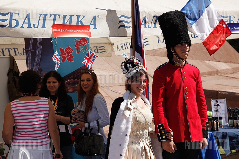 Opening of Countries under One Roof festival 