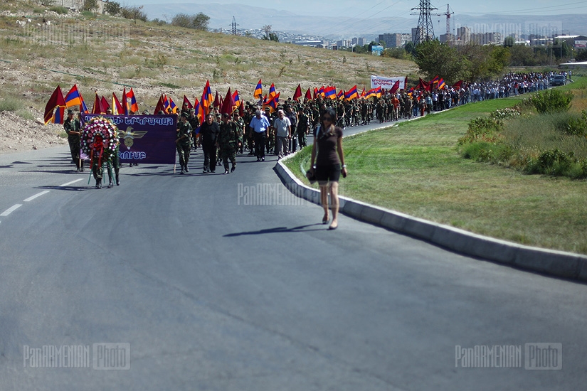  Procession towards Yerablur in commemoration of Gurgen Margaryan