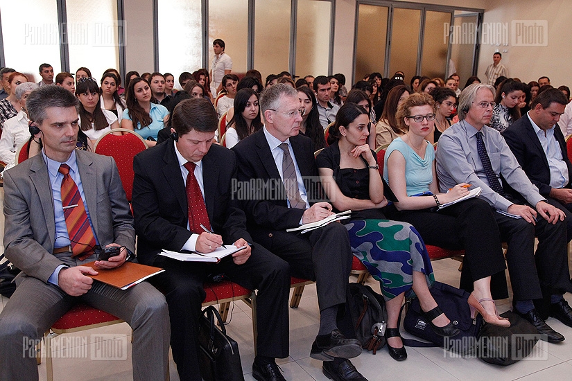 Discussion on European crisis and its impact on Armenia 