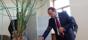 Parliamentary vote on stripping former Foreign Minister Vartan Oskanian of deputy immunity
