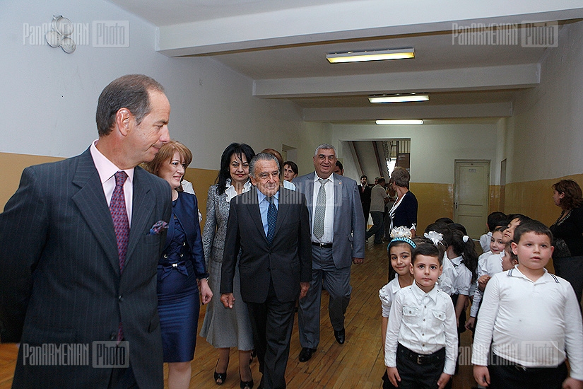  Delivery of computers to Yerevan 76 school in the framework of Nur program carried out by FruitFull Armenia foundation
