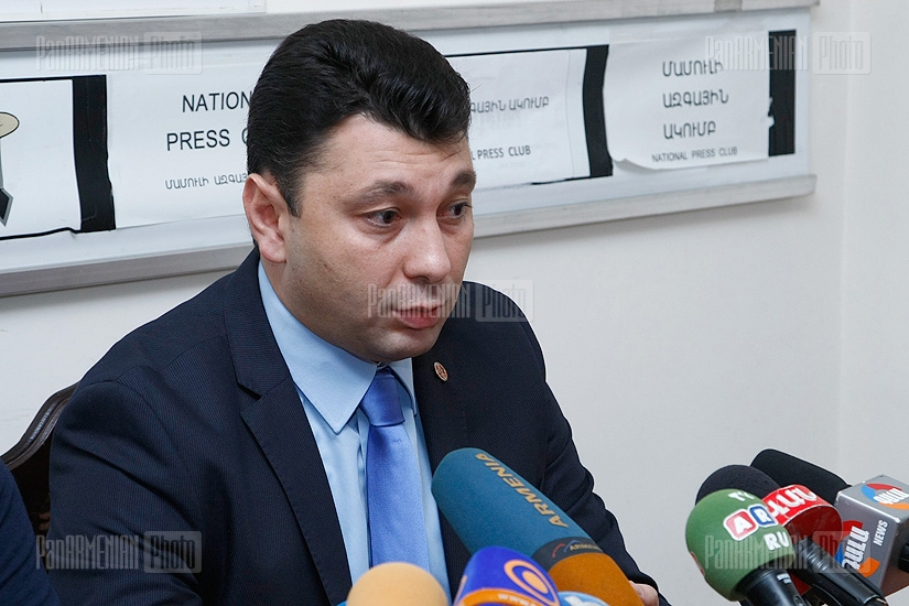 Press conference of Eduard Sharmazanov