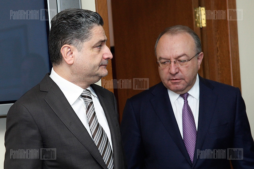 RA PM Tigran Sargsyan pays a visit to the RA Ministry of Healthcare