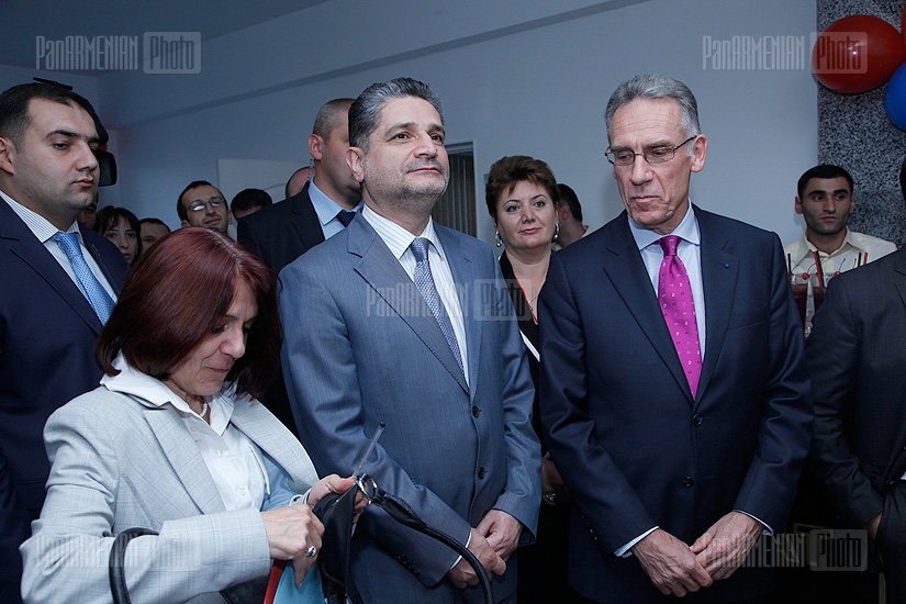 PM Tigran Sargsyan participates in Alliance Francaise new premises opening ceremony