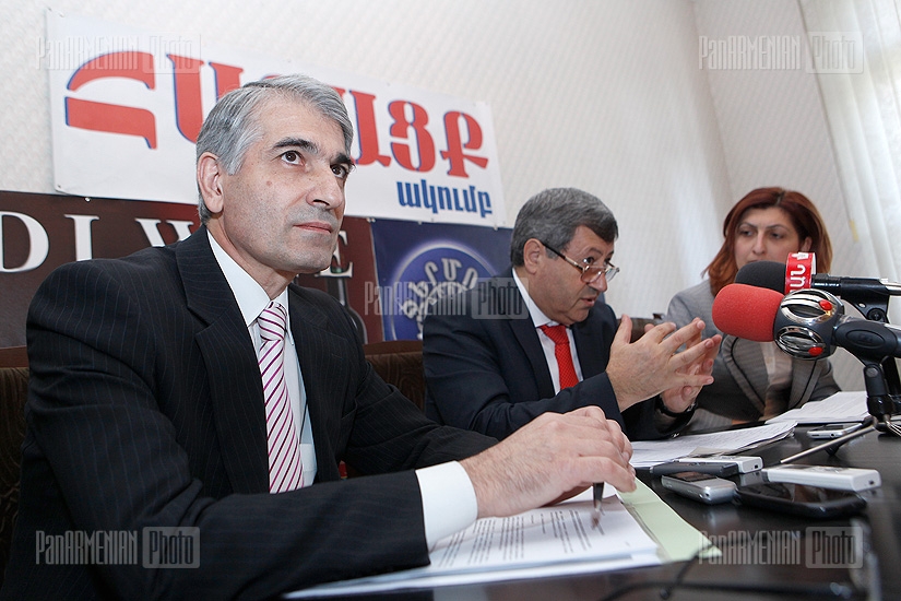 Press conference of Vazgen Safaryan and Gagik Makaryan