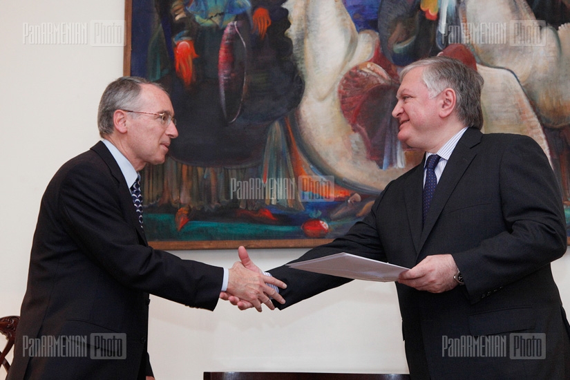 Հայաստանում Հունաստանի դեսպանը իր հավատարմագրերն է հանձնել ԱԳՆ նախարար Էդվարդ Նալբանդյանին
