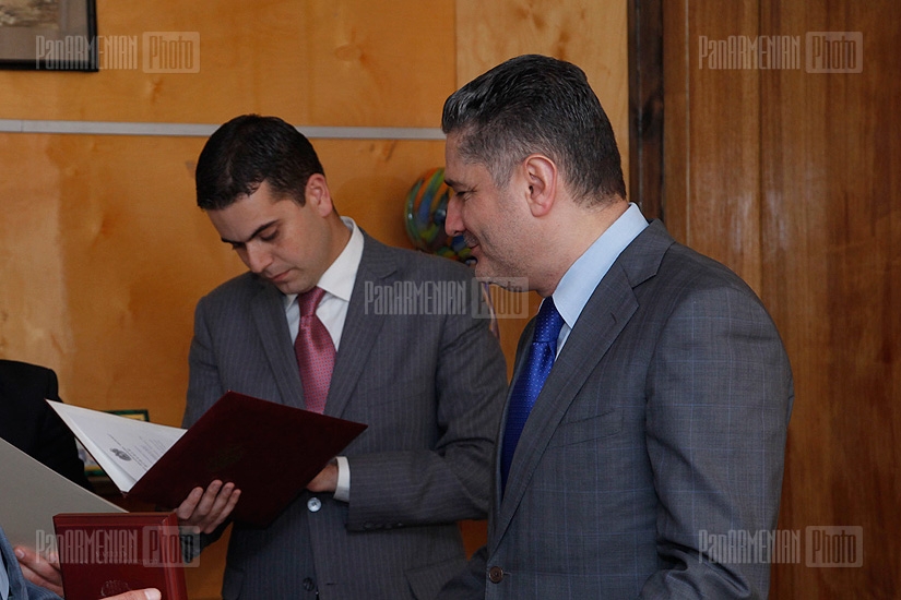Armenian Prime Minister visits Tosp factory 