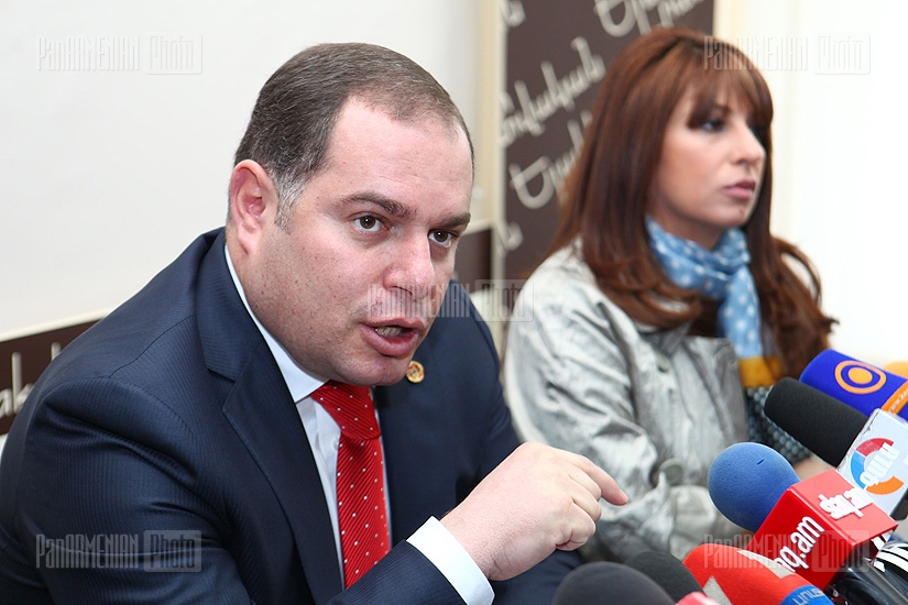 Press conference of Zaruhi Postanjyan and Hovhannes Sahakyan