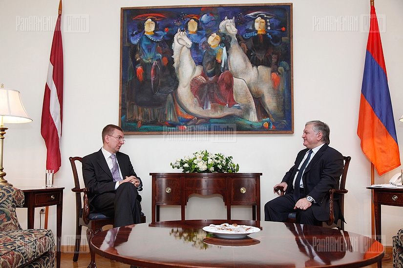 Meeting between Armenian and Latvian Foreign Ministers