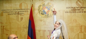Armenian Education Minister awards 2012 school olympiads  winners