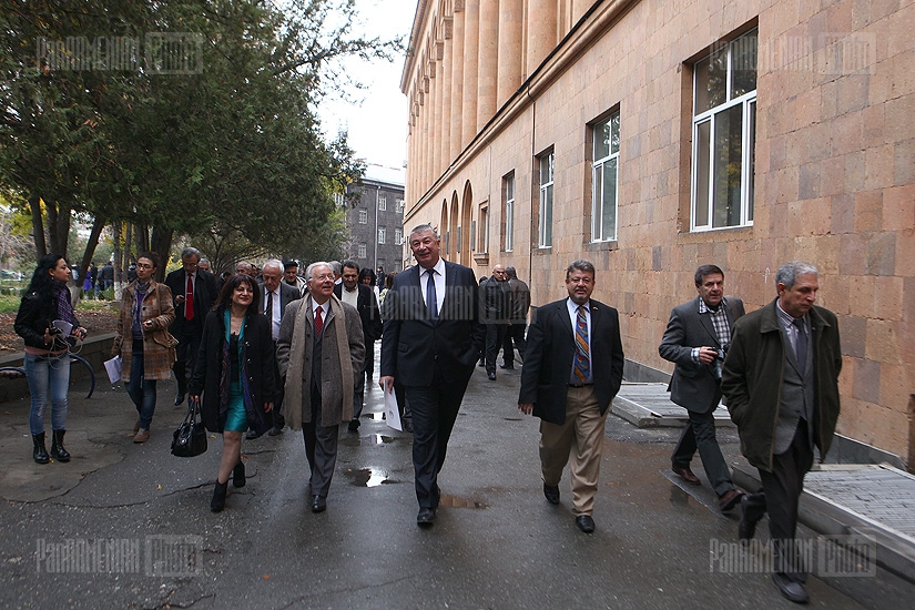 Designer of the first commercial microprocessor, Italian physicist Federico Faggin pays a visit to Yerevan State Engineering University