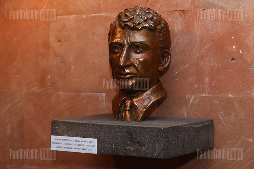 Unveiling of Yeghishe Charents bust created by renowned sculptor and artist Mkrtich Tragchyan