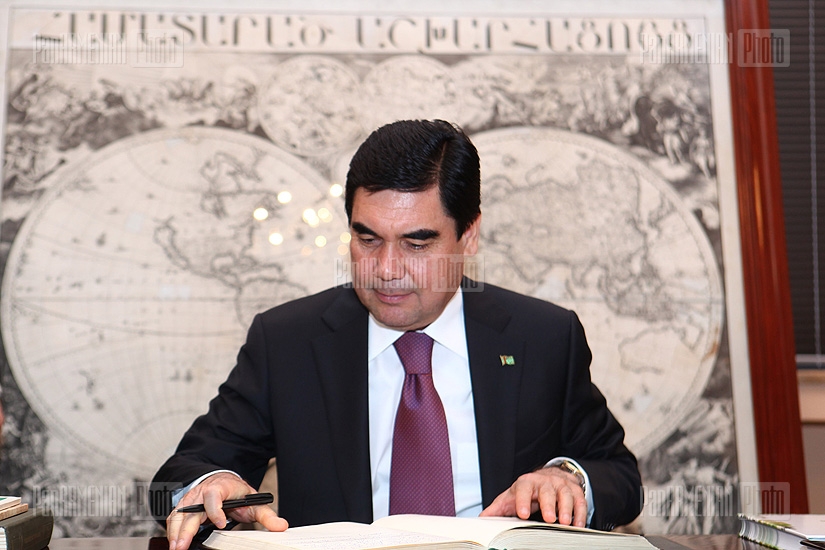Թուրքմենստանի նախագահ Գուրբանգուլի Բերդիմուհամեդովը այցելեց Մատենադարան