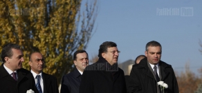 European Commission President Manuel Barroso visits Armenian Genocide Museum