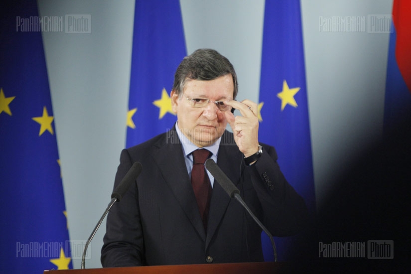 European Commission President Manuel Barroso and RA President Serzh Sargsyan make joint announcements