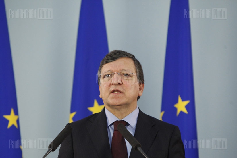 European Commission President Manuel Barroso and RA President Serzh Sargsyan make joint announcements