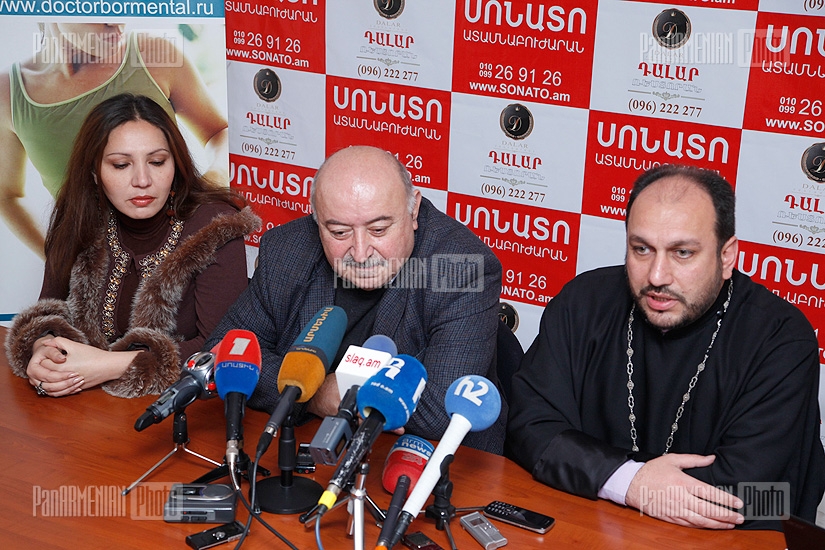 Press conference of psychologist Anna Badalyan, director of Byurakan Observatory Hayk Harutyunyan and priest Shmavon Ghevondyan