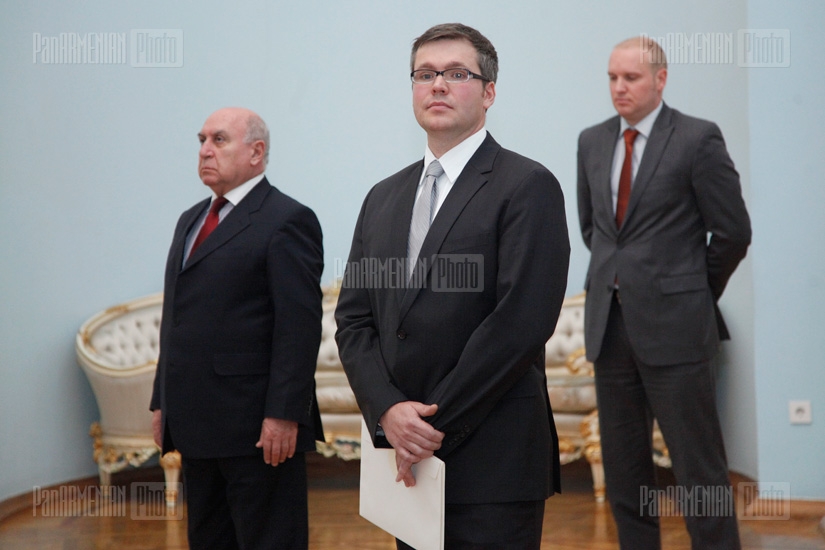 Президент Армении Серж Саркисян встретился с послом Эстонии в Армении Приитом Турком