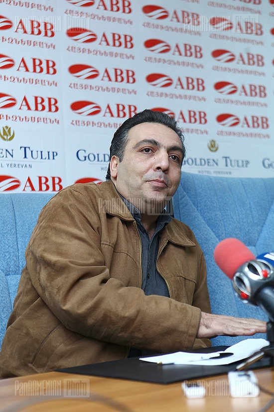 Press conference of Robert Aharonyan