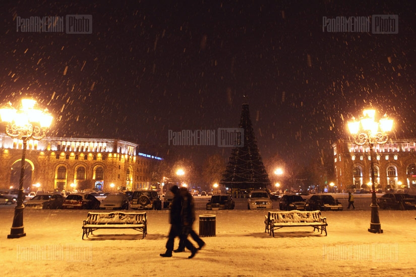 Ձյունառատ գիշեր Երևանում