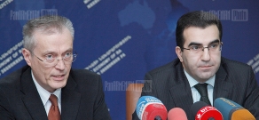 Joint press conference of RA deputy minister of economy Garegin Melkonyan and SATTO team leader Patrick Mousnier-Lompré