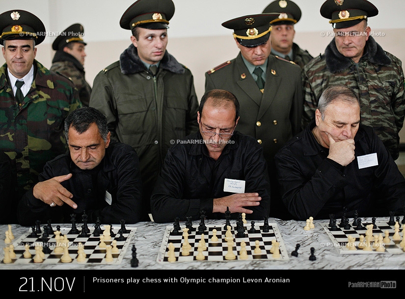 Prisoners play chess with Olympic champion Levon Aronian 