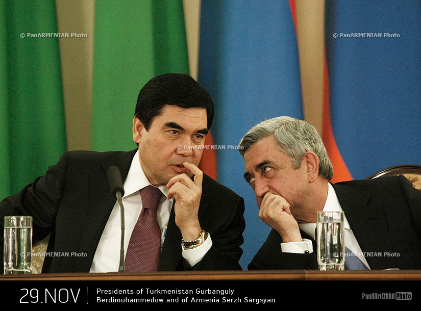 Presidents of Turkmenistan Gurbanguly Berdimuhammedow and of Armenia Serzh Sargsyan