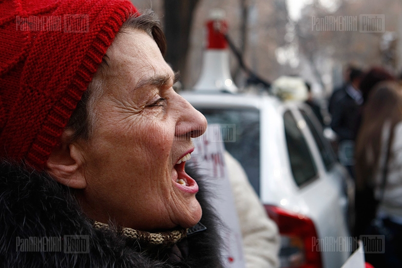 Protest of ANC activists in front of General Prosecutor's Office