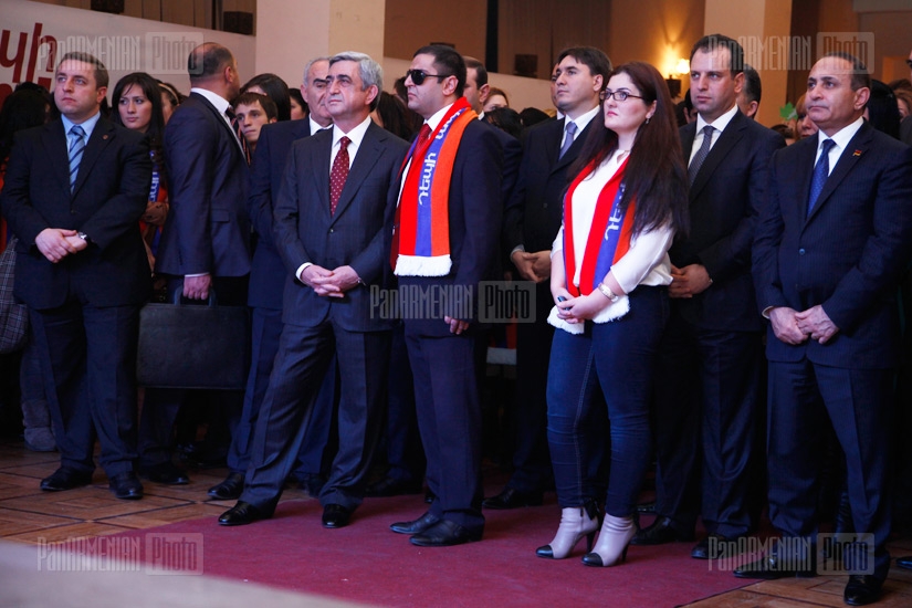 Serzh Sargsyan launches his pre-election campaign 